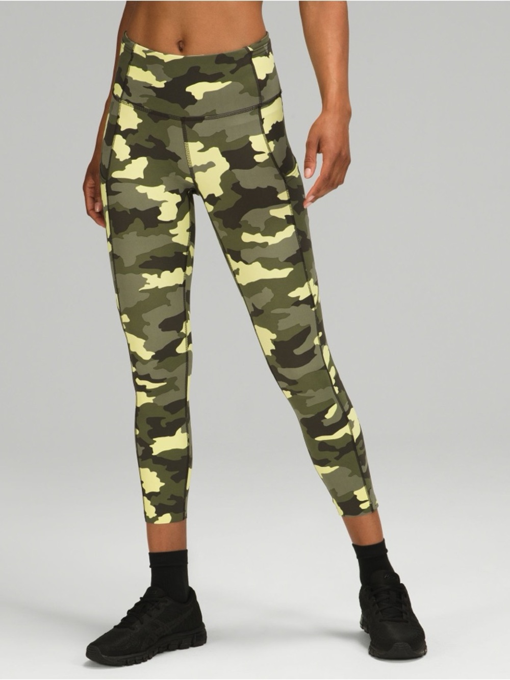 lululemon athletica Green Camouflage Leggings size 4